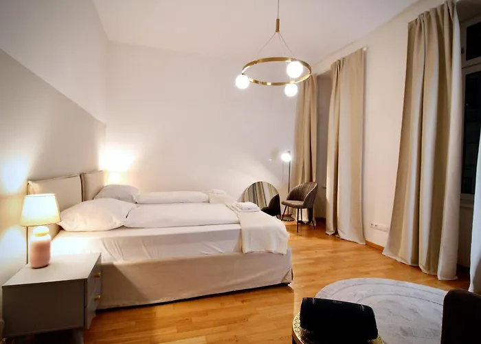 Stylish In Viennas 9th District *